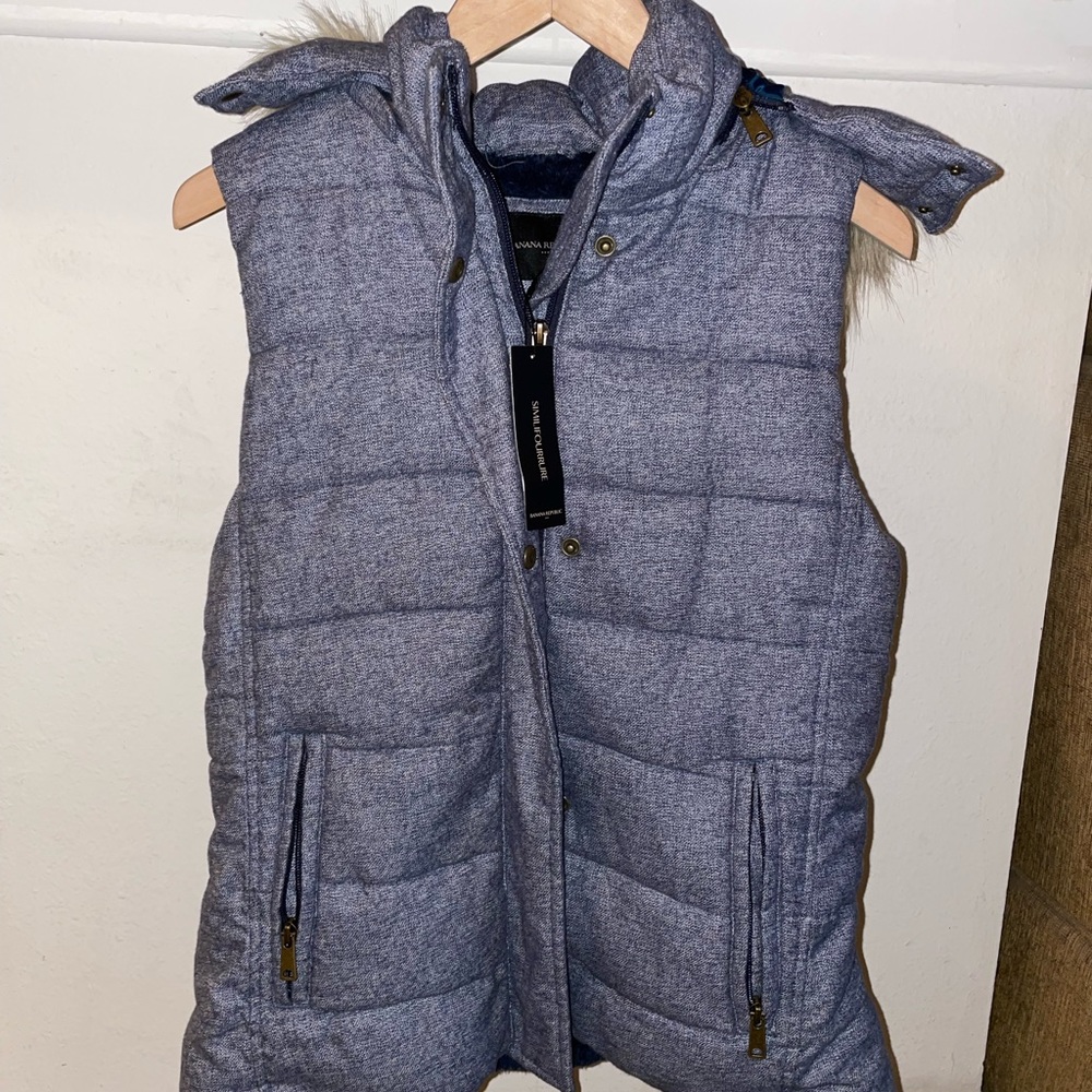 Banana Republic Cost Vest. NWT